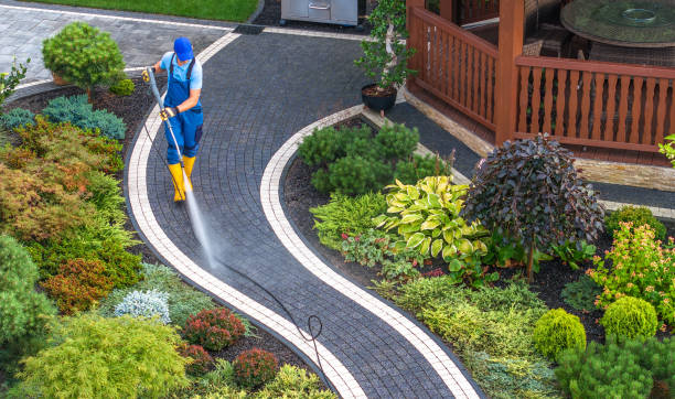 Best Commercial Pressure Washing  in Bangor Base, WA